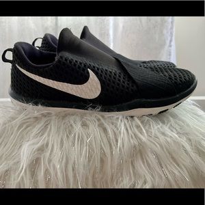 Nike running sneaker WMS 12